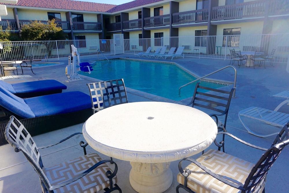 Red Roof Inn Ridgecrest Zewnętrze zdjęcie